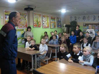 ​Продолжаются профилактические встречи с учащимися школ