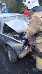 ​Огнеборцы ПЧ Обоянского района на ликвидации последствий ДТП