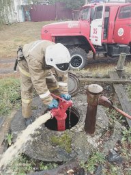 ​Обоянские огнеборцы произвели проверку противопожарного водоснабжения