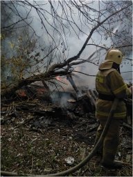 Пожарные Советского района потушили жилой дом в деревне Михайлоанненка Пожарные Советского района потушили жилой дом в деревне Михайлоанненка