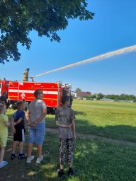 ​Огнеборцы Курского района в гостях у детей