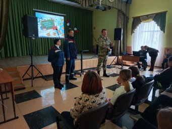 ​Поныровские огнеборцы провели открытый урок