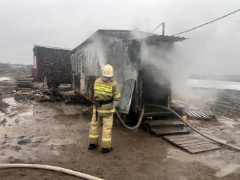 ​Пожар потушен огнеборцами Октябрьского района