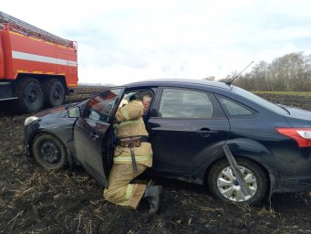 ​Огнеборцы ПЧ Черемисиновского и Солнцевского района на ликвидации последствий ДТП
