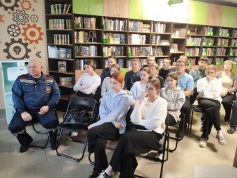 ​В Поныровской модельной библиотеке состоялась профориентационная встреча