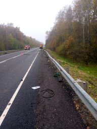 Огнеборцы-спасатели Железногорского района на ликвидации последствий двух ДТП Огнеборцы-спасатели Железногорского района на ликвидации последствий двух ДТП