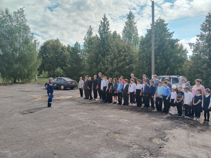 ​Учебная тренировочная пожарная эвакуация в школах Касторенского района