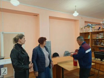 ​В Рыльском районе обеспечивается пожарная безопасность избирательных участков
