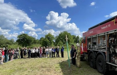 ​Инструктаж по пожарной безопасности для ребят из Пристенского района. Первый выезд шеститонного "Ур