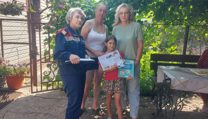 ​Совместный рейд по замещающим семьям Касторенского района