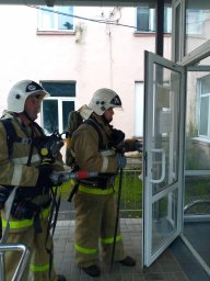 Хомутовские пожарные провели ПТУ Хомутовские пожарные провели ПТУ