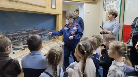 Ребятам о пожарной безопасности Ребятам о пожарной безопасности
