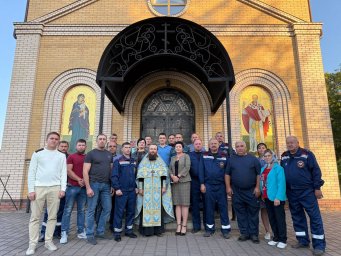 Работники ПЧ Советского района приняли участие в молебне в честь иконы "Неопалимая Купина"