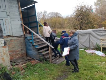 Совместный профилактический рейд в Дмитриевском районе Совместный профилактический рейд в Дмитриевском районе