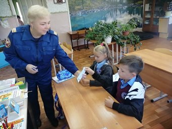 Учебная эвакуация в Полевском лицее и Колоденском филиале Учебная эвакуация в Полевском лицее и Колоденском филиале