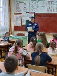 ​Кореневские пожарные на открытом уроке