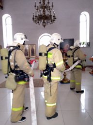 Хомутовские пожарные провели ПТЗ Хомутовские пожарные провели ПТЗ