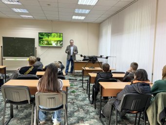 Главное — не паниковать: чему научили школьников на уроке безопасности Главное — не паниковать: чему научили школьников на уроке безопасности