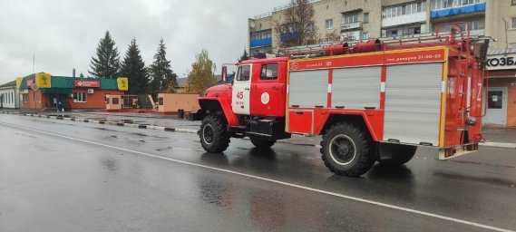 ​Огнеборцы ПЧ Фатежского района на ликвидации последствий ДТП