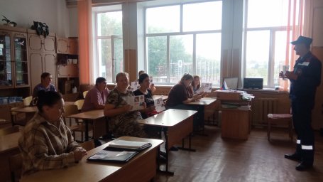 Урок безопасности в Золотухинской школе. Забота о безопасности подрастающего поколения Урок безопасности в Золотухинской школе. Забота о безопасности подрастающего поколения